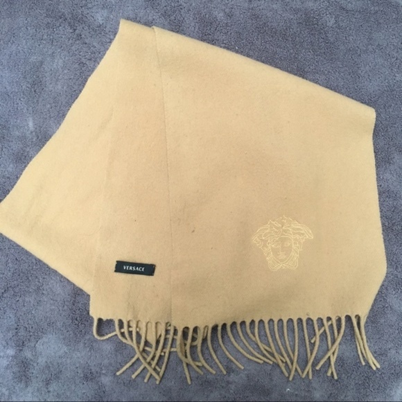 Versace wool Medusa scarf - Picture 3 of 5